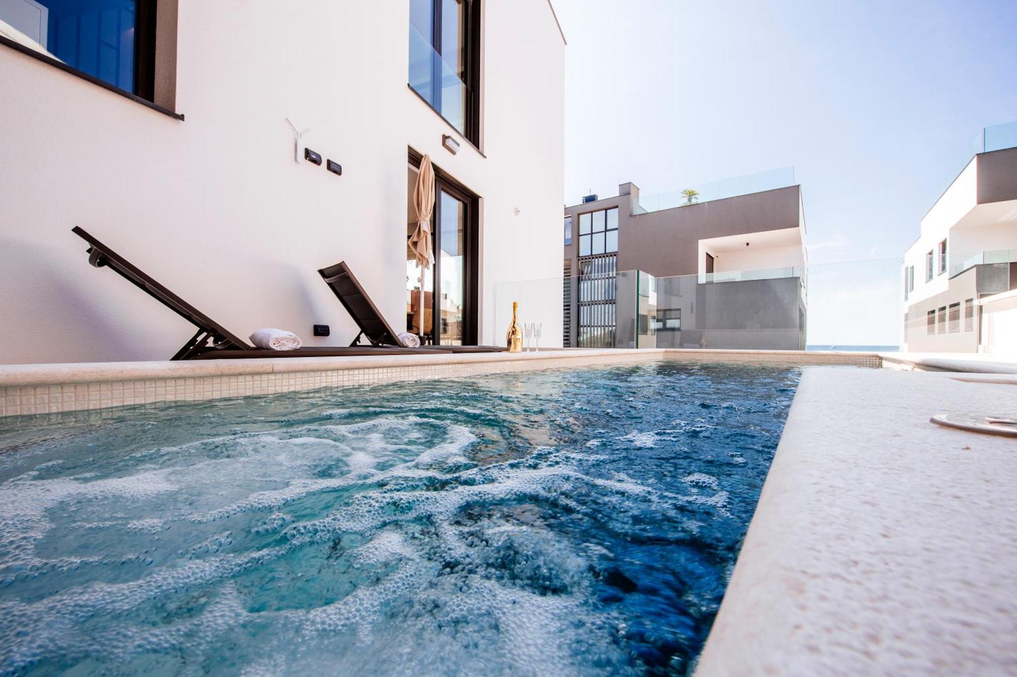 Crystal Holiday Residence II Sukošan Eksteriør billede